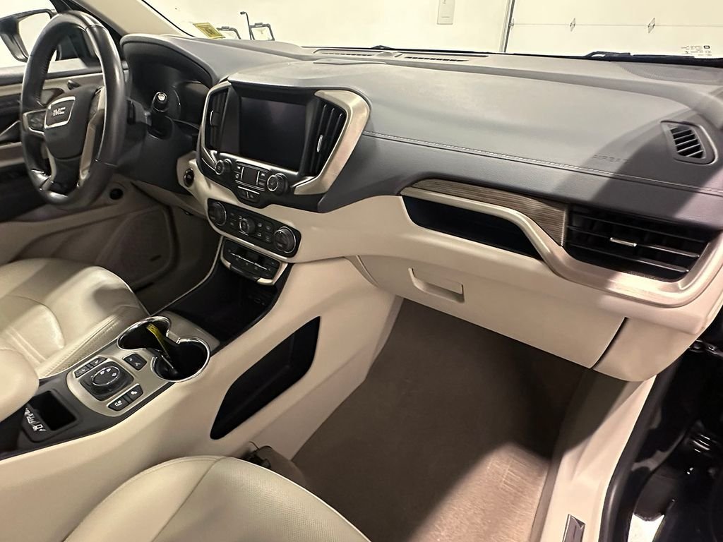 Used 2022 Black GMC Denali image 31