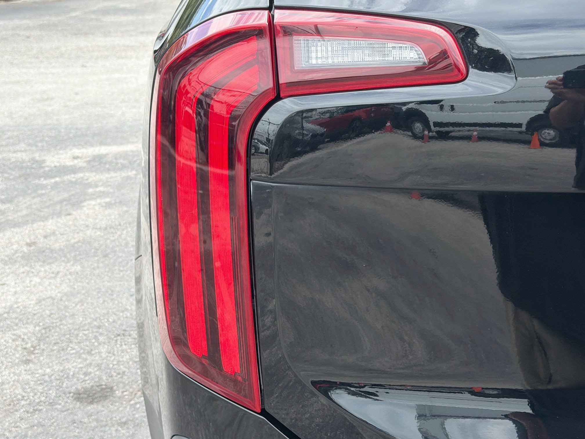 Used 2020 Ebony Black Kia SX image 10