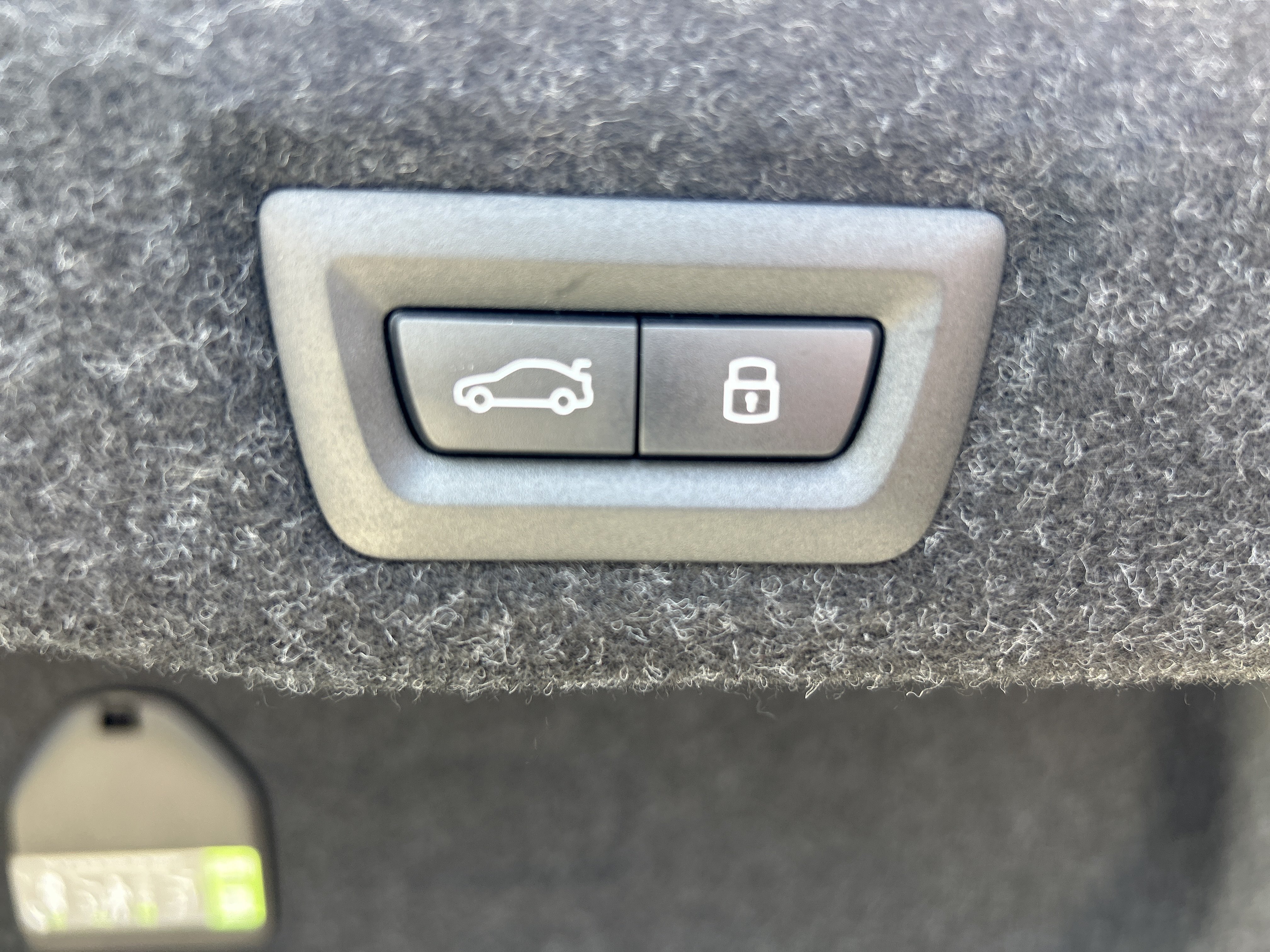 New 2026 OXIDE GREY BMW 550e xDrive image 23