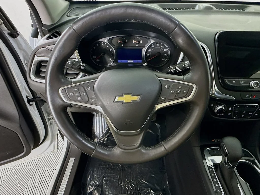 Used 2022 SUMMIT WHITE Chevrolet Premier image 11