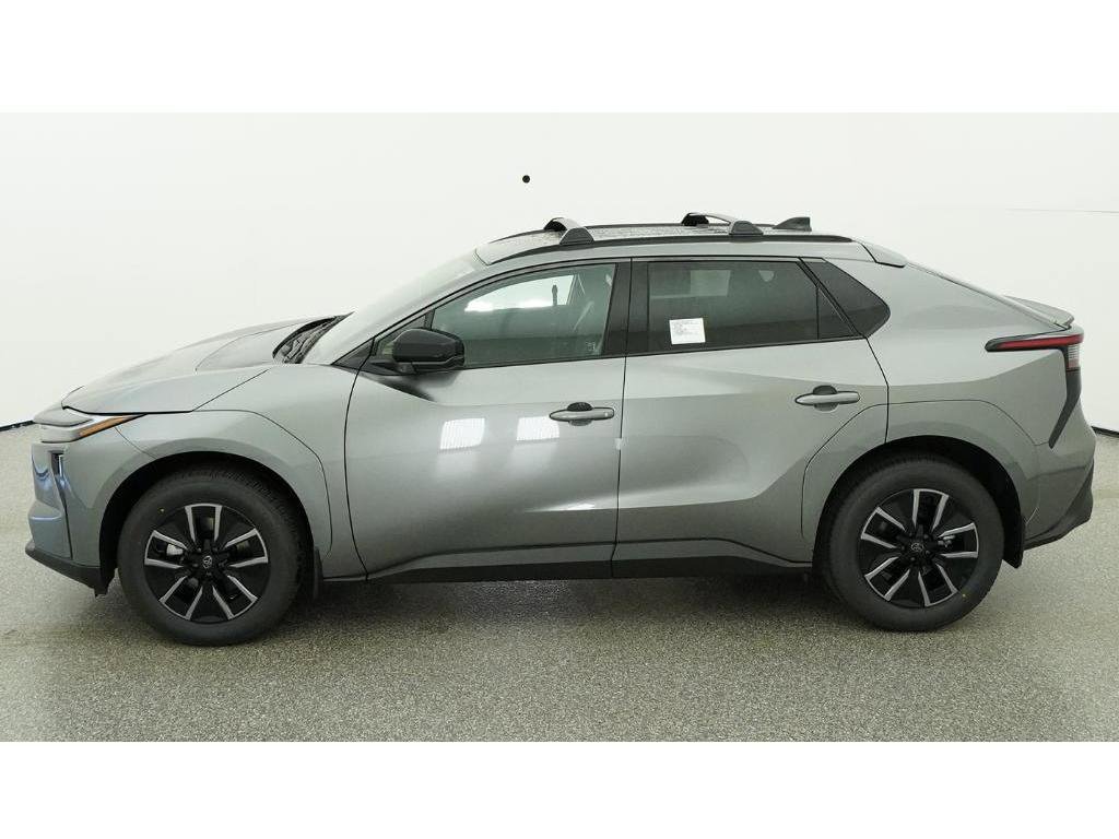 New 2026 Heavy Metal Toyota XLE image 3