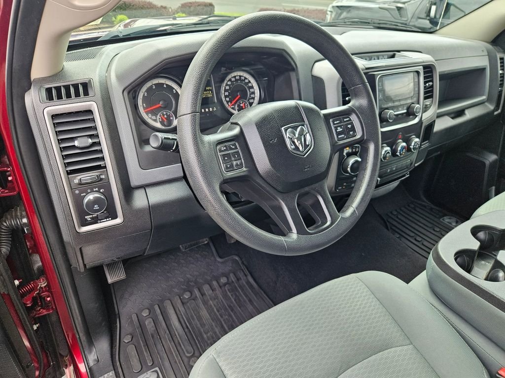 Used 2017 Delmonico Red Pearlcoat Ram Express image 13