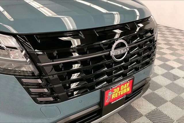 New 2026 Baltic Teal Nissan Platinum image 14