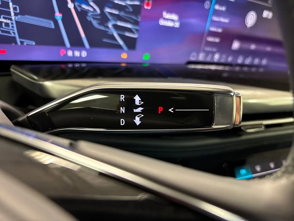 2025 Cadillac Escalade IQ Luxury 2 - Photo 37