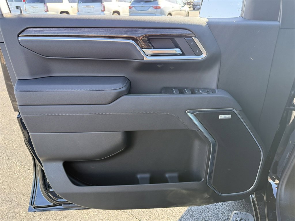 2026 GMC SIERRA - Image 13