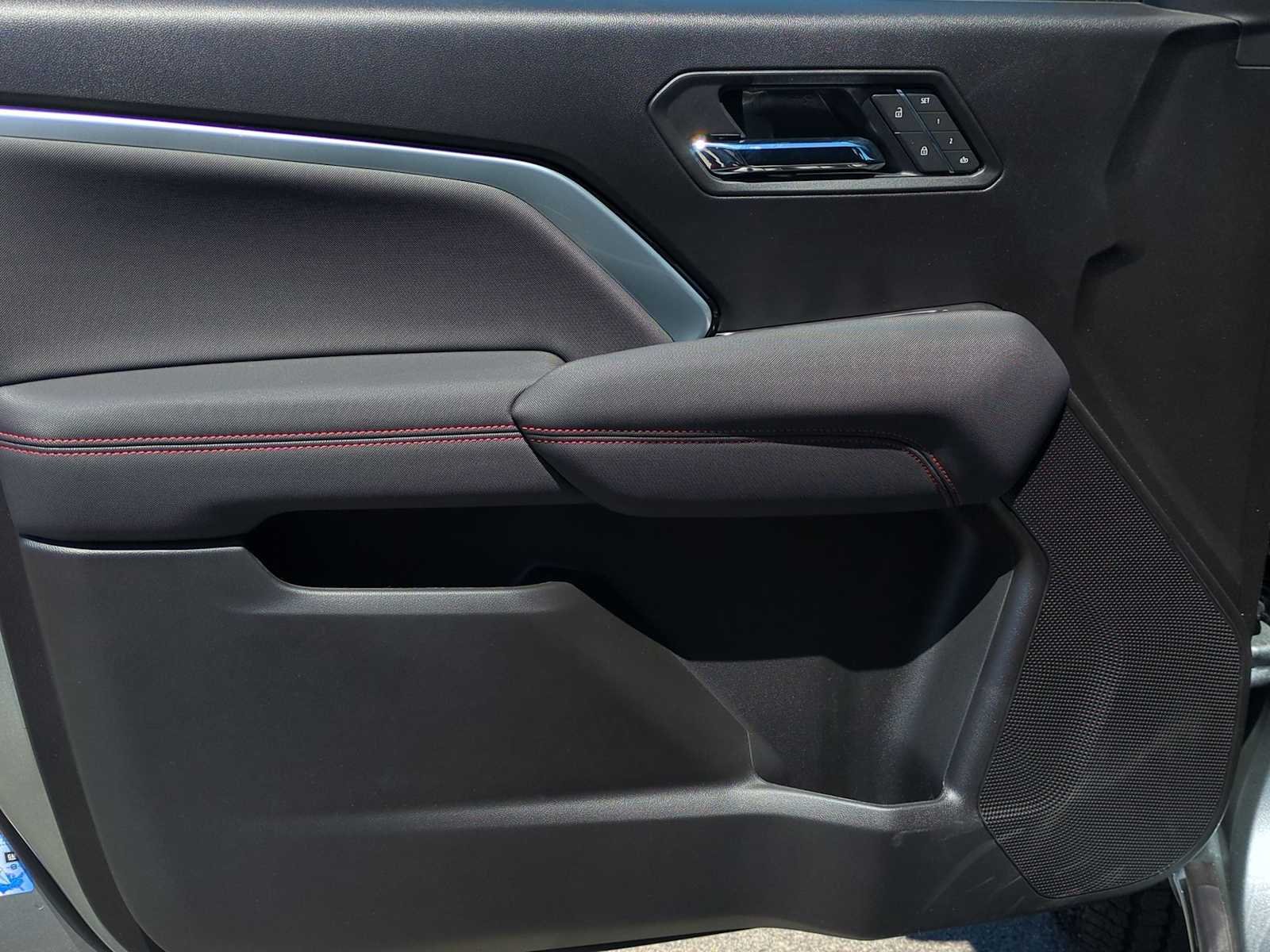 2026 Chevrolet Colorado Z71 - Photo 10