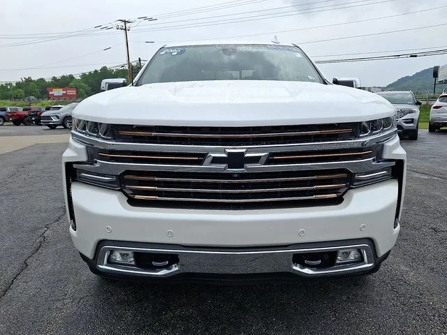 Used 2020 Beige Chevrolet High Country image 2