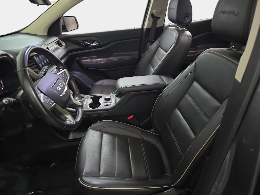 Used 2021 Gray GMC Denali image 17