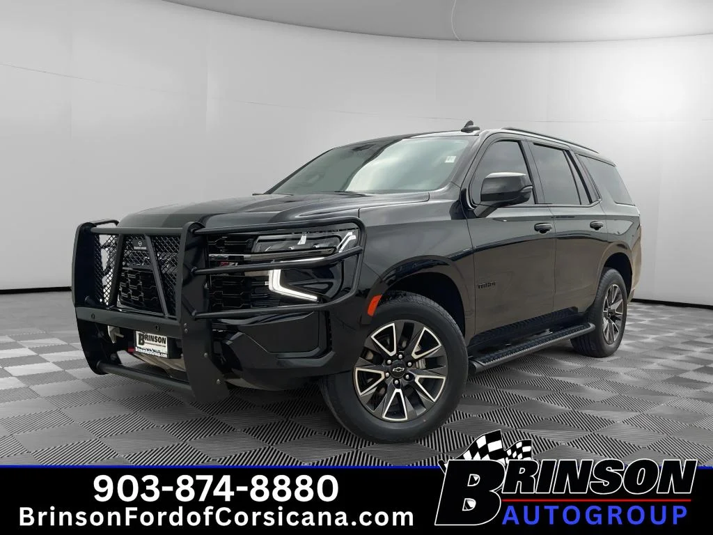 Used 2022 Black Chevrolet Z71 image 1