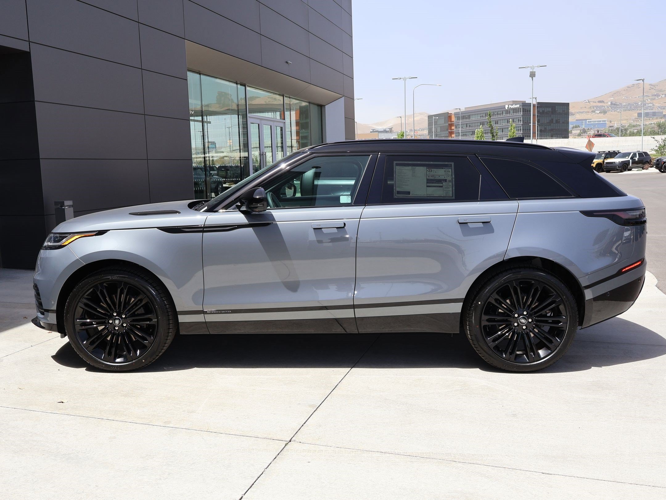 New 2026 Zadar Grey LAND ROVER Belgravia Edition image 9