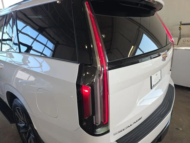 Used 2024 Crystal White Cadillac Sport Platinum image 38