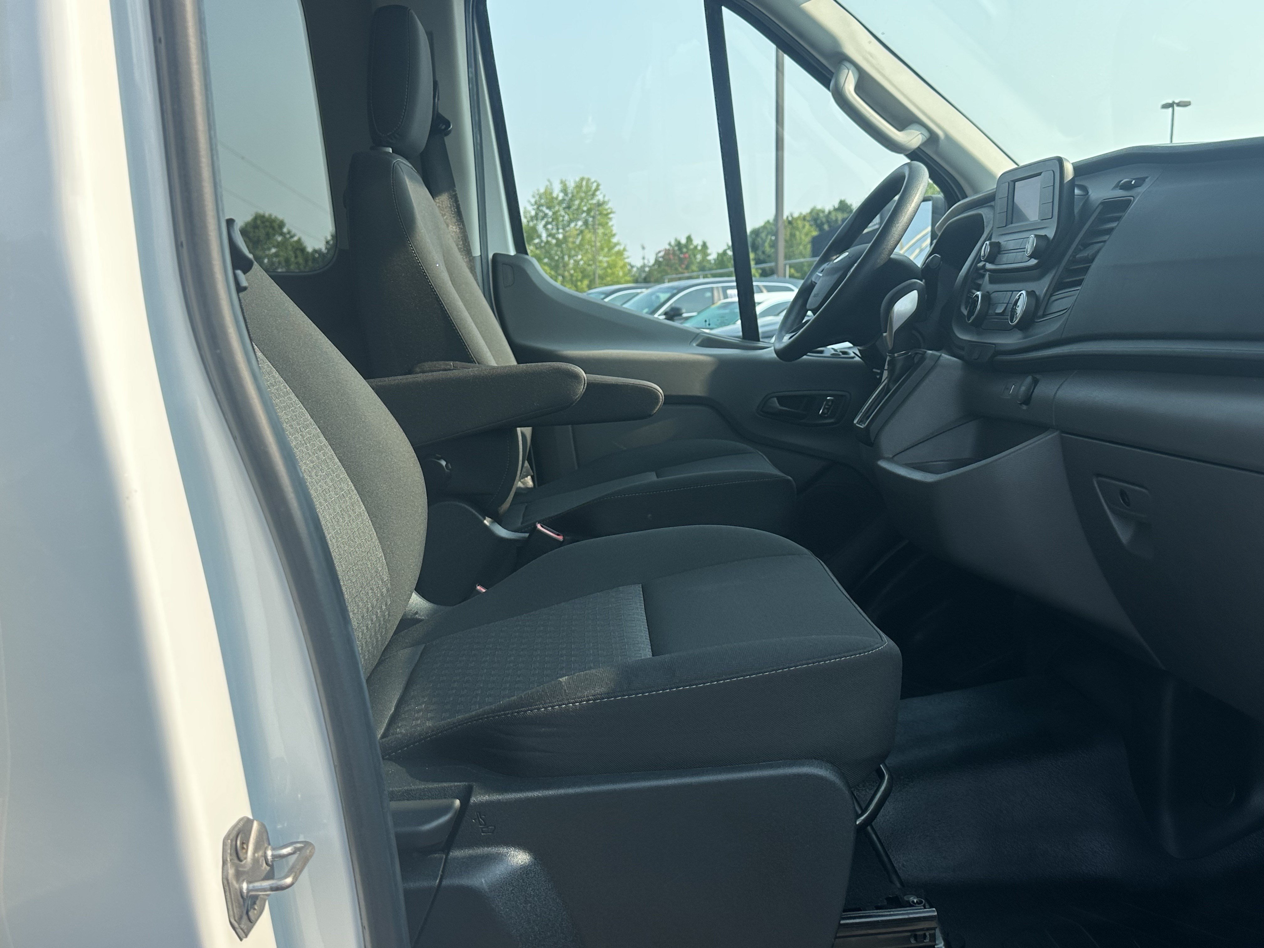 Used 2023 Oxford White Ford XL image 14
