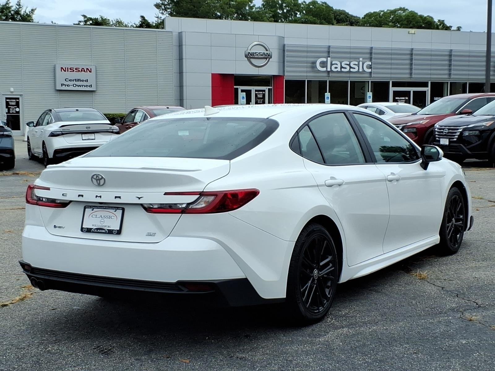 Used 2025 WHITE TOYOTA  image 7