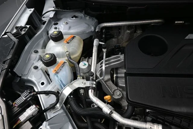 Used 2025 Silver Nissan SV image 31