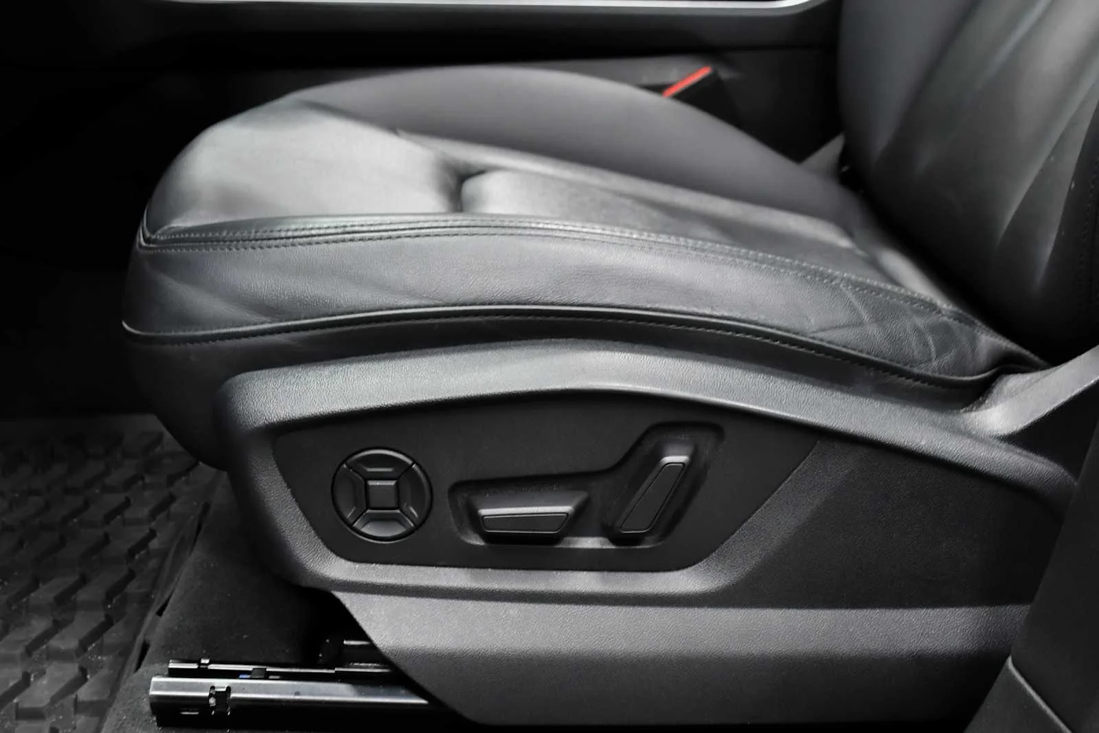 Used 2022 Glacier White Metallic Audi Premium image 15