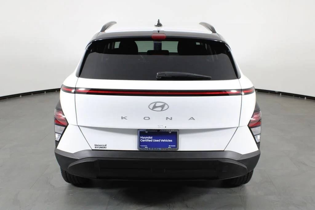 Used 2026 White Hyundai SEL Sport image 11