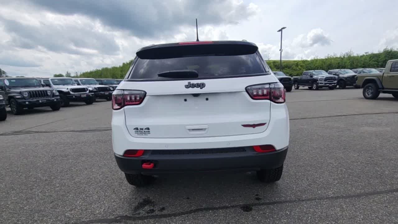 New 2026 Bright White Clearcoat Jeep Trailhawk image 7