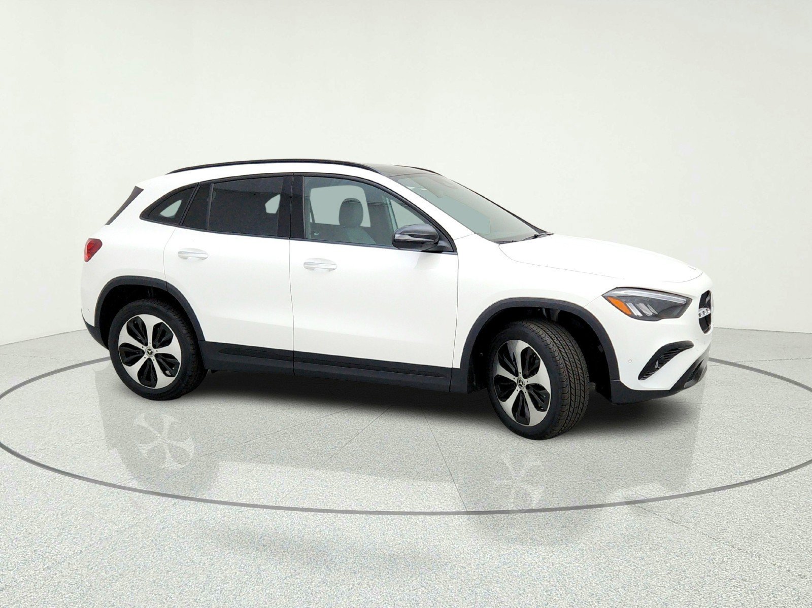 New 2026 Polar White Mercedes-Benz GLA 250 SUV image 27