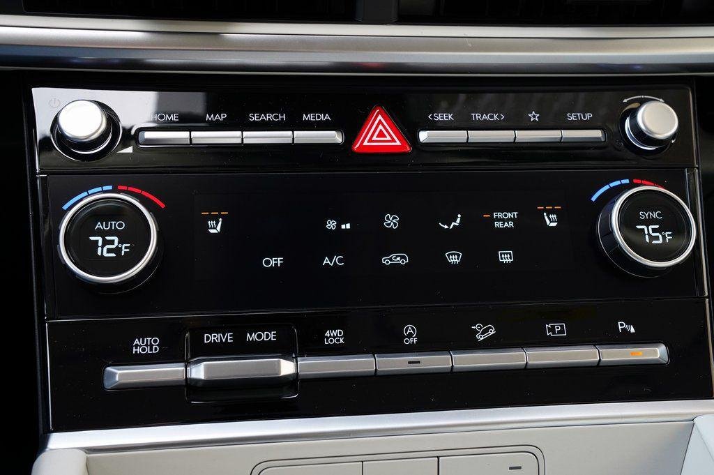 2025 Hyundai Santa Fe SEL - Photo 18