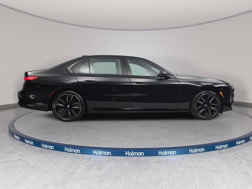 New 2026 Black Sapphire Metallic BMW 760i xDrive image 4