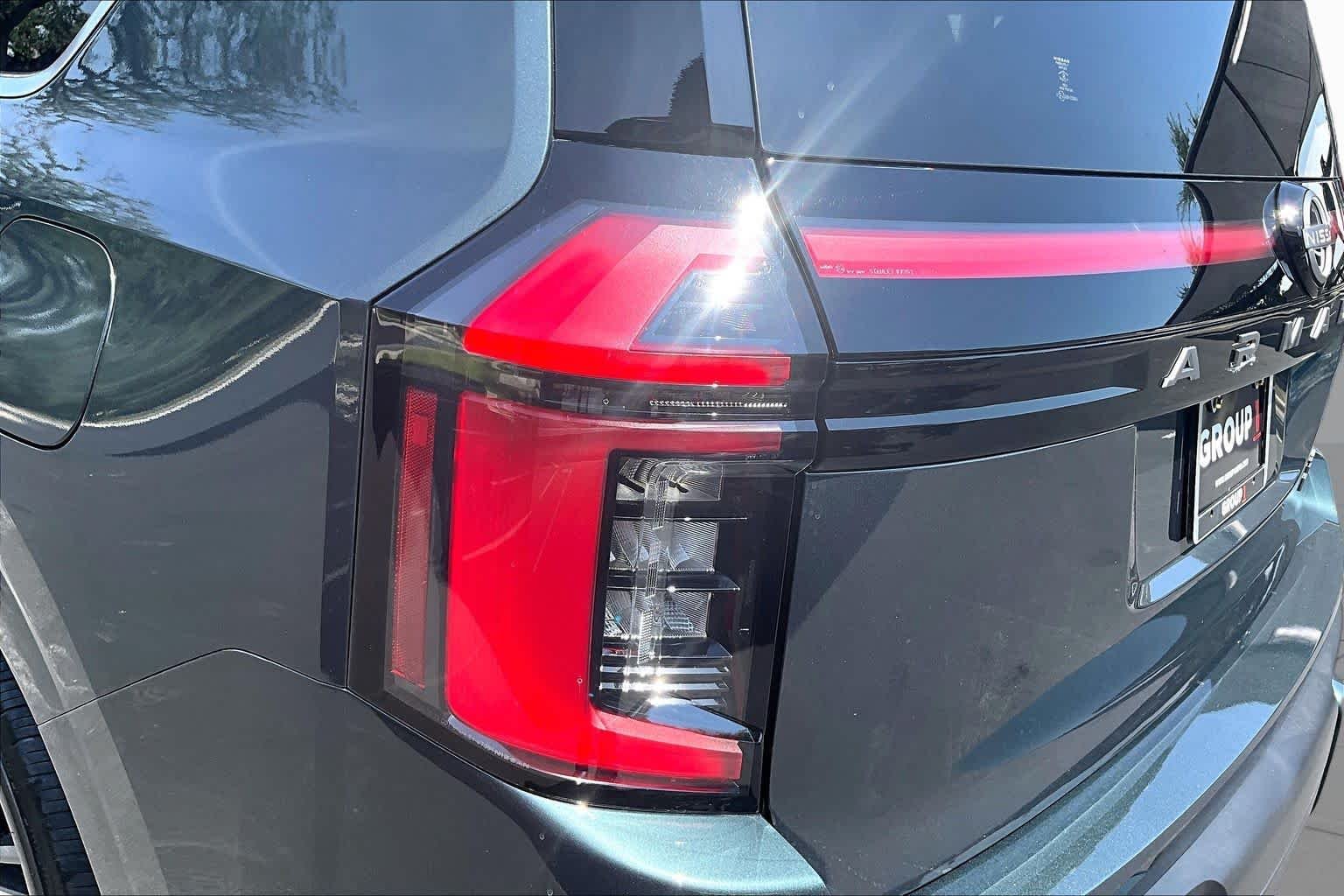 New 2026 Alpine Metallic/Super Black Nissan Platinum Reserve image 14