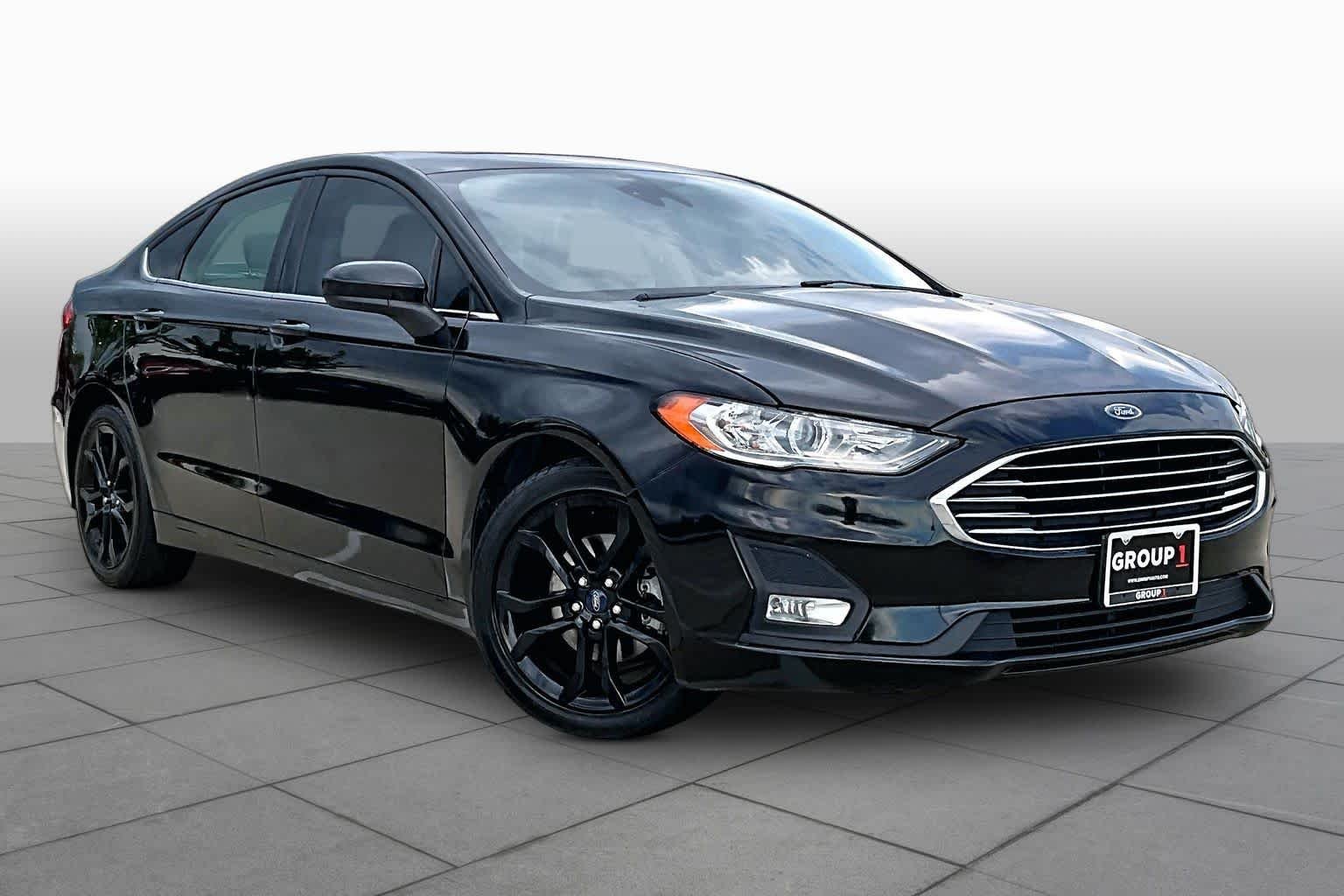 Pre-Owned 2020 Ford Fusion SE