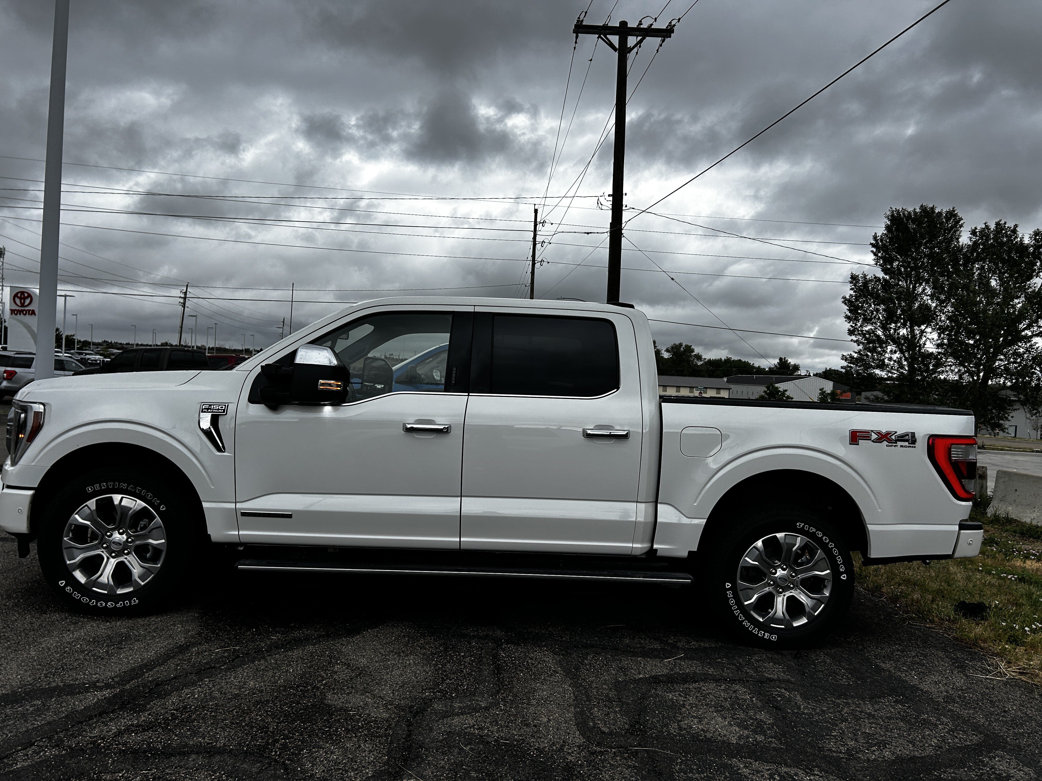 Used 2021 Star White Metallic Tri-Coat Ford Platinum image 2