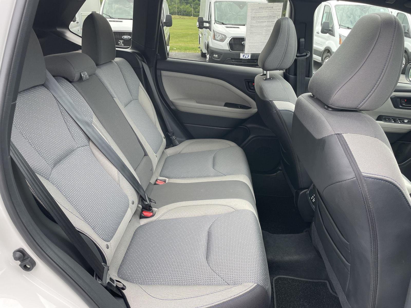 Used 2025 Crystal White Pearl Subaru Premium image 29