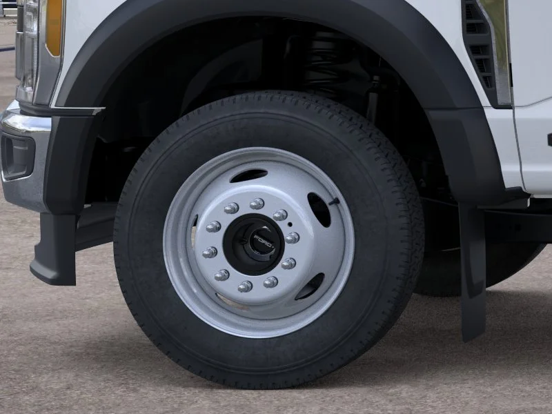 2025 Ford F-550 Super Duty Chassis Cab XL - Photo 19