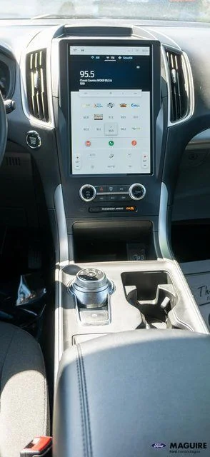 Used 2024 White Ford SE image 15