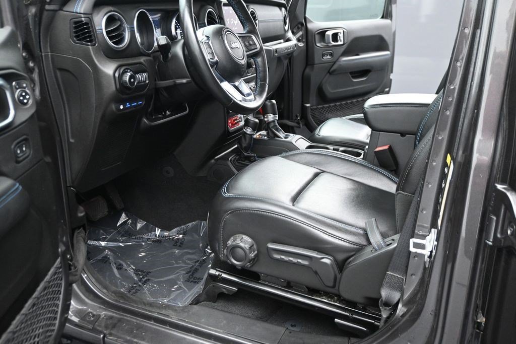 Used 2021 Granite Crystal Metallic Clearcoat Jeep Unlimited Rubicon image 10