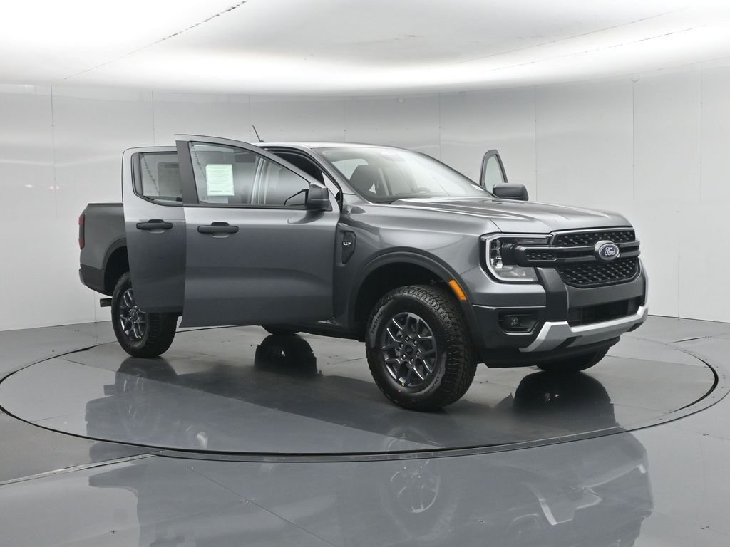 New 2026 Carbonized Gray Metallic Ford XLT image 29