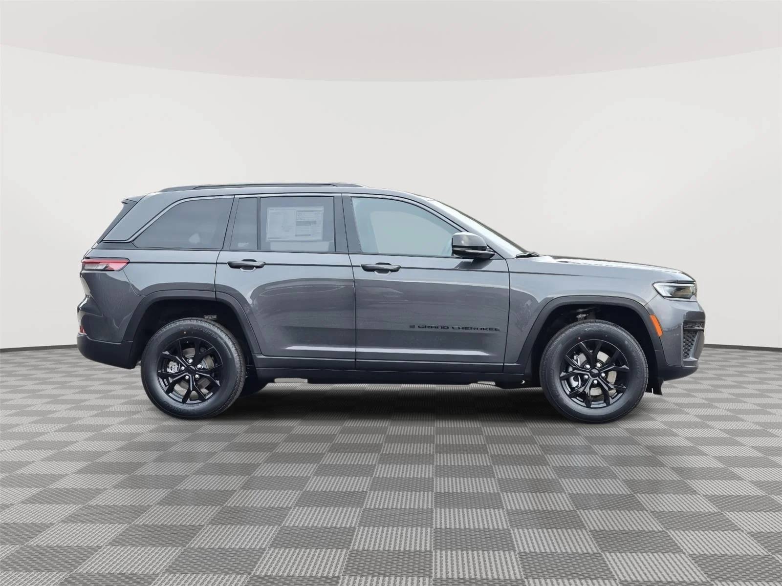 2026 Jeep Grand Cherokee Laredo - Photo 8