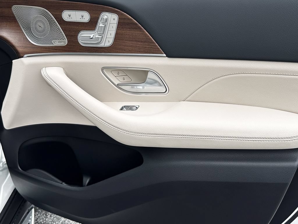 New 2026 Polar White Mercedes-Benz GLE 450 image 16