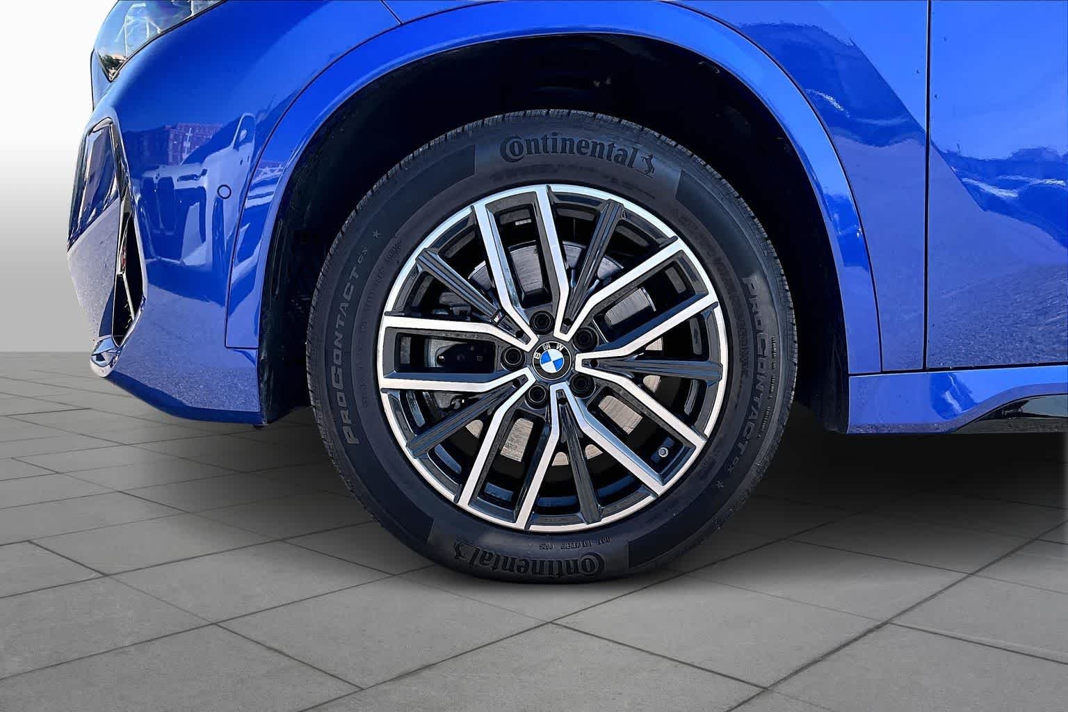 Used 2025 Portimao Blue Metallic BMW xDrive28i image 10