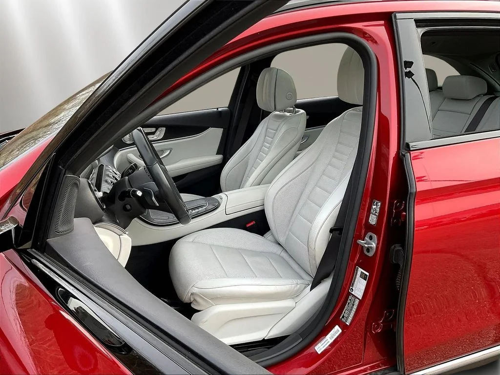 Used 2021 designo Cardinal Red Metallic Mercedes-Benz E 450 image 21