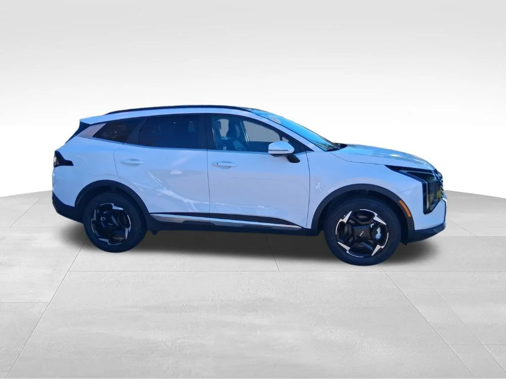 Used 2026 White Kia EX image 4
