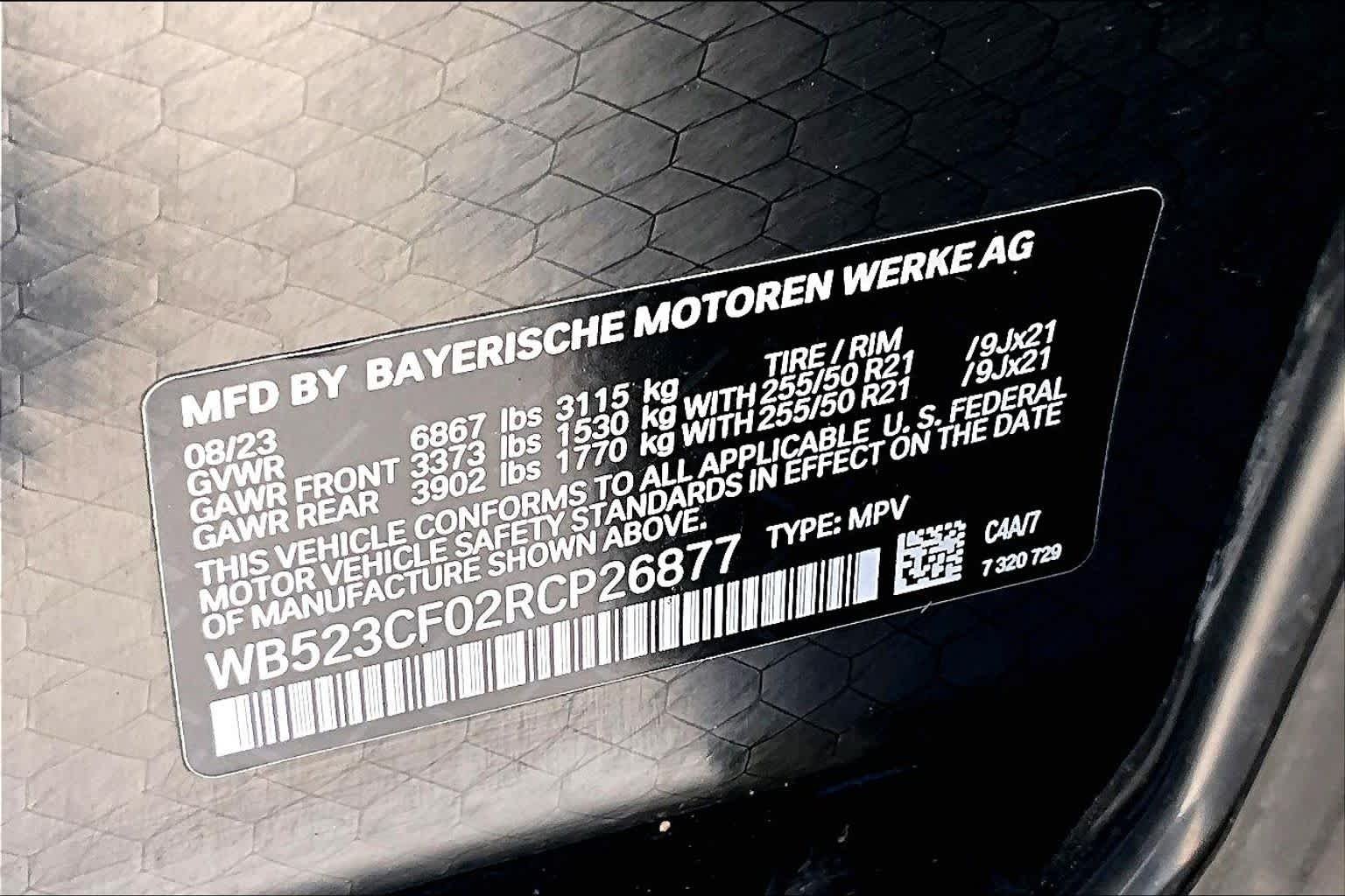 Used 2024 Oxide Grey Metallic BMW xDrive50 image 32
