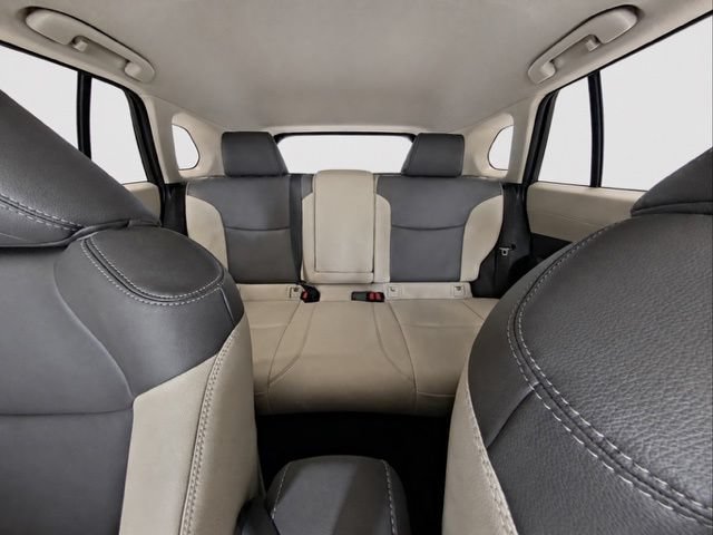 2024 Toyota Corolla Cross XLE - Photo 18