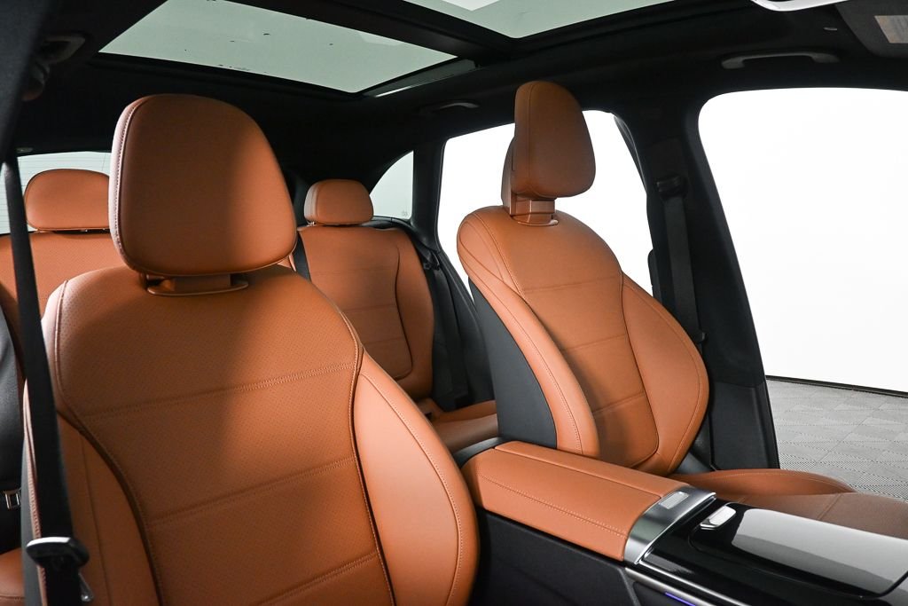 New 2026 Black Mercedes-Benz GLC 300 image 21
