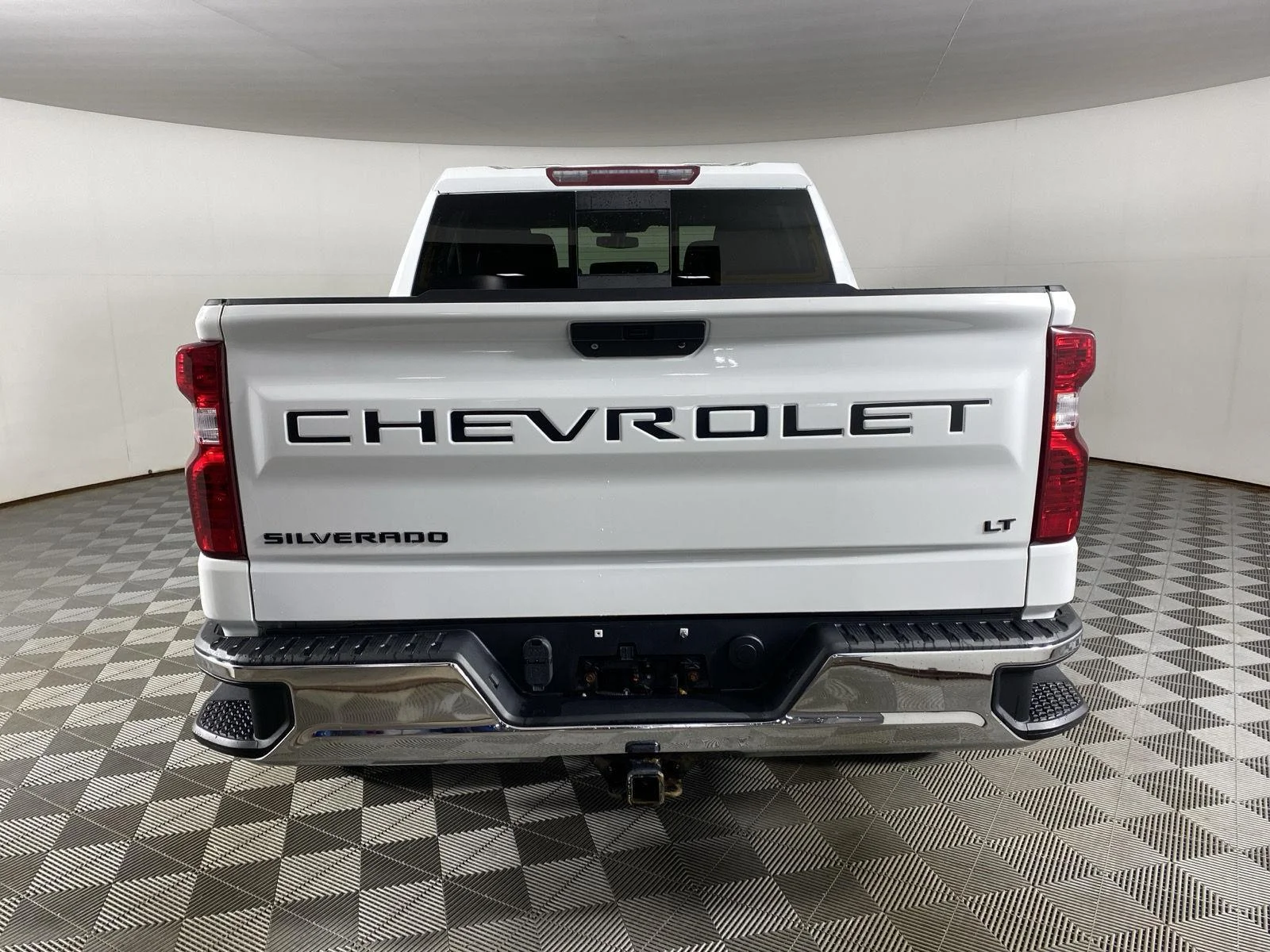 Used 2021 Summit White Chevrolet LT image 6