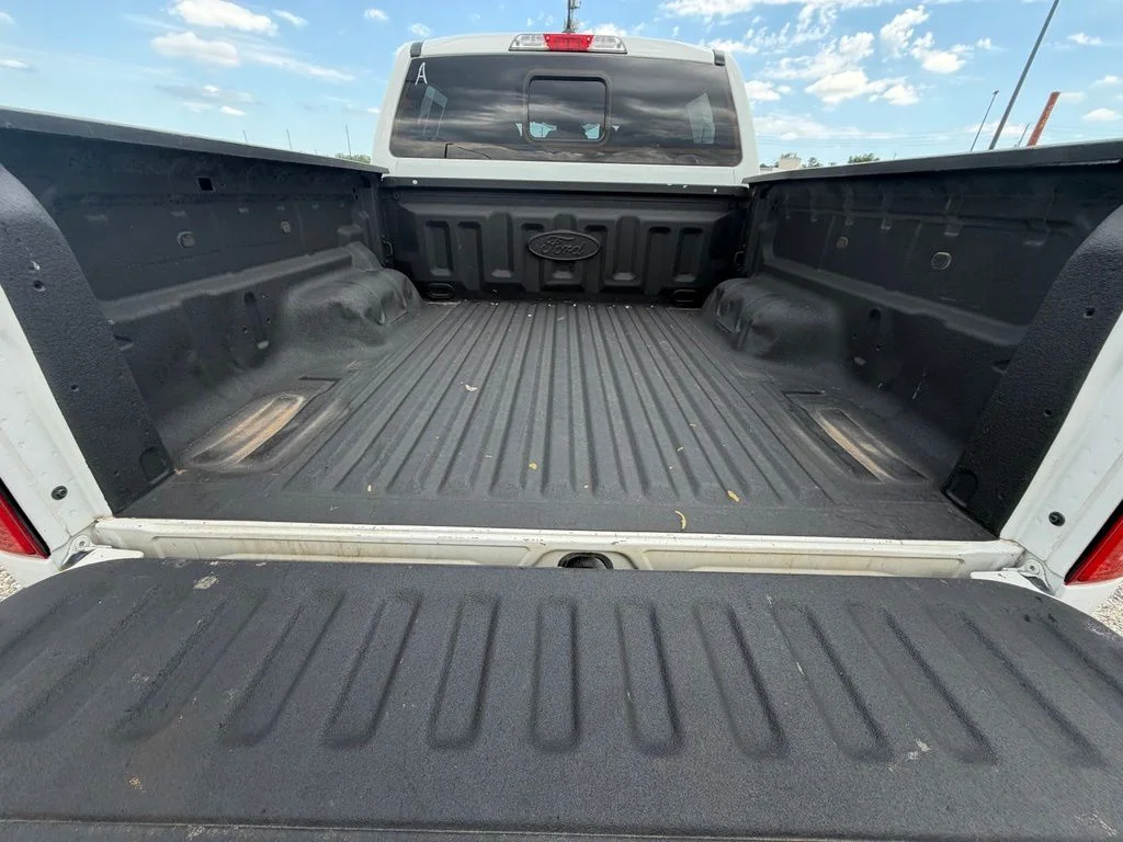 Used 2022 White Ford XLT image 12