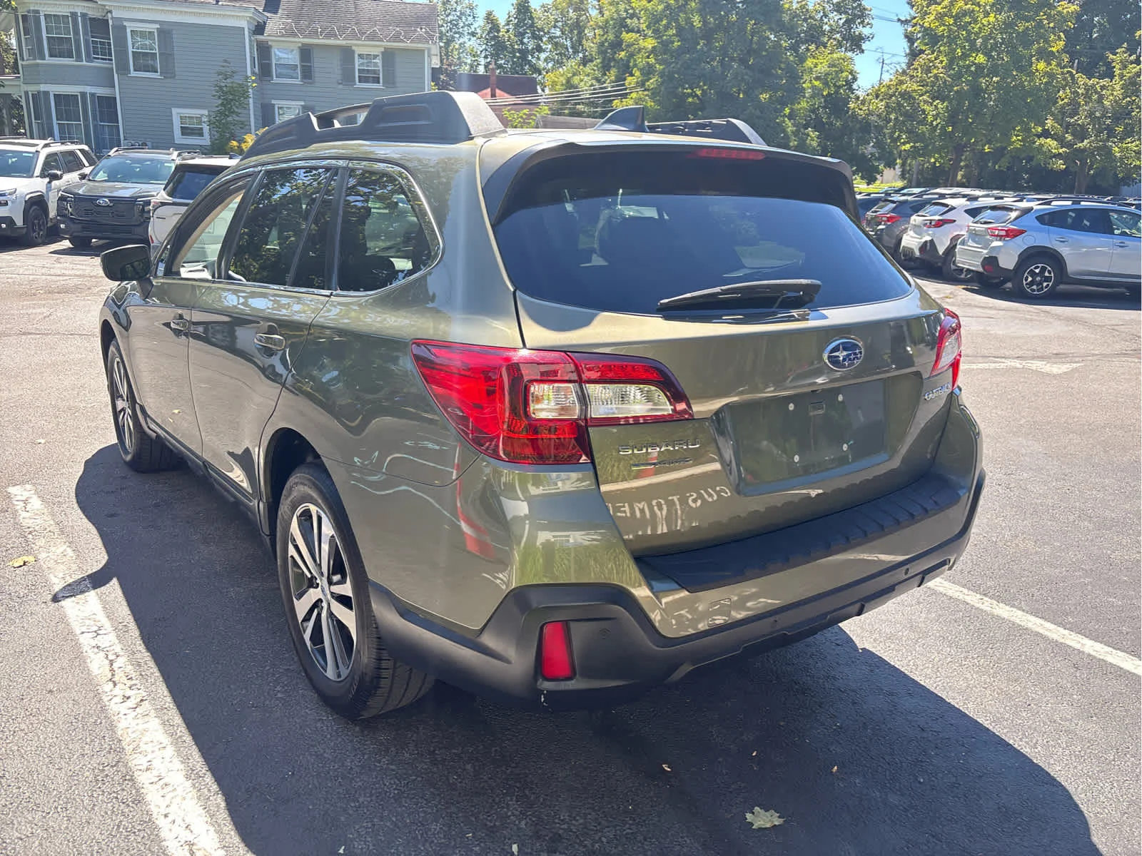 Used 2018 Wilderness Green Metallic Subaru Limited image 5