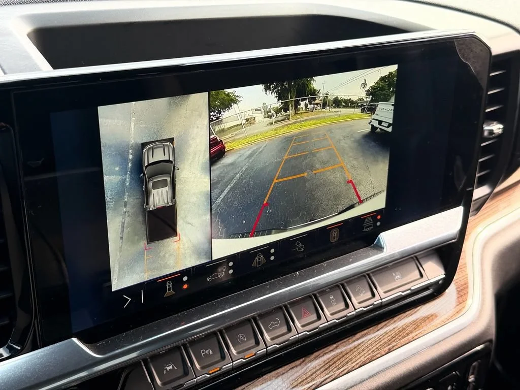 2025 Chevrolet Silverado 1500 LT - Photo 18