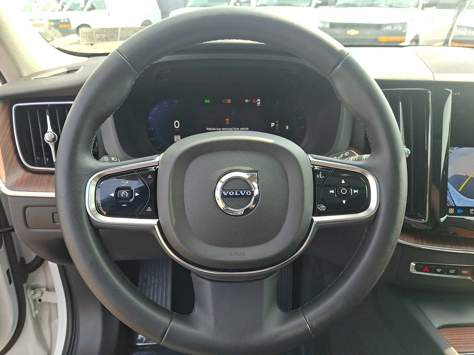 2023 Volvo XC60 Plus - Photo 20