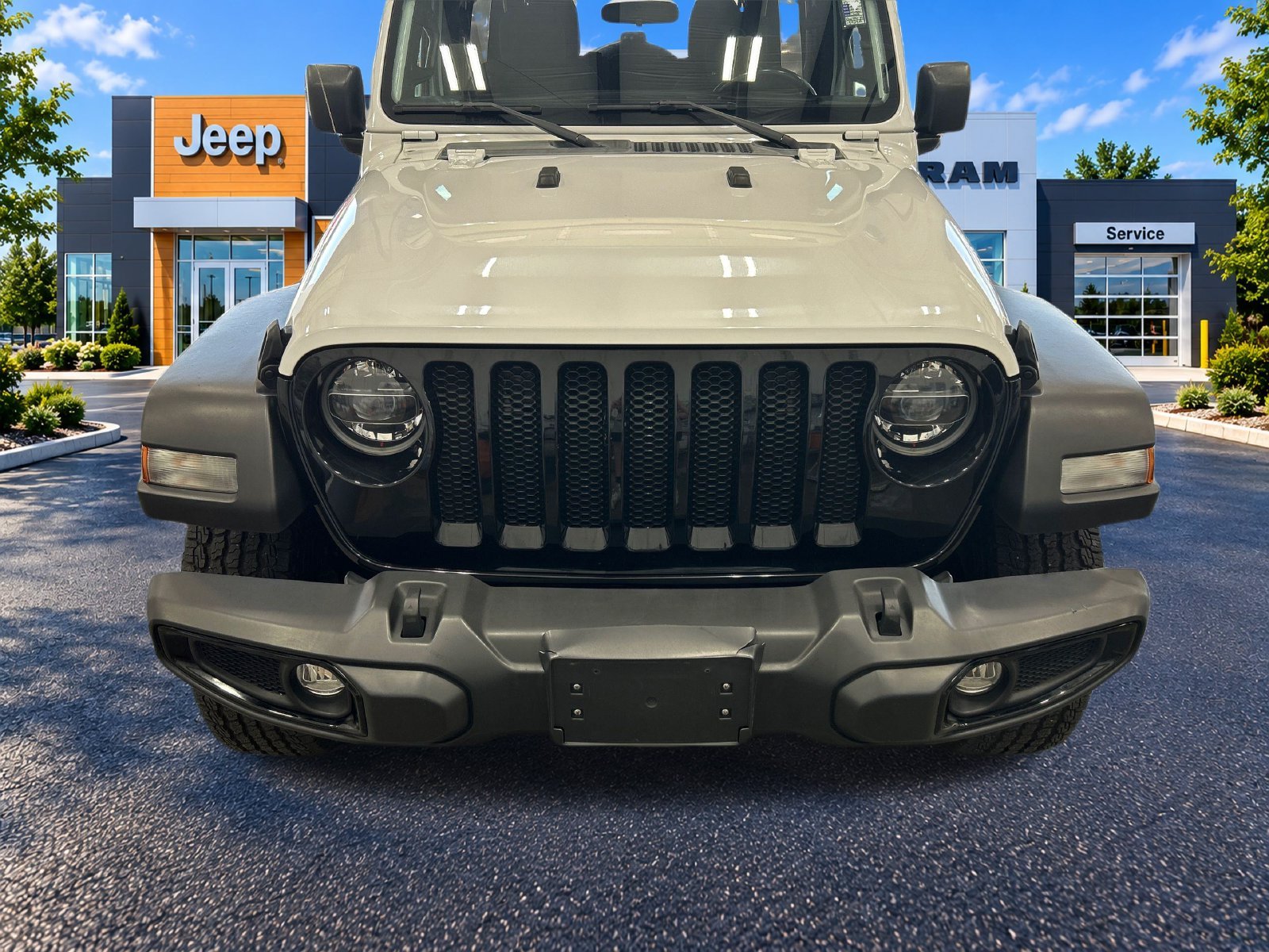 Used 2022 White Jeep Unlimited Willys image 20