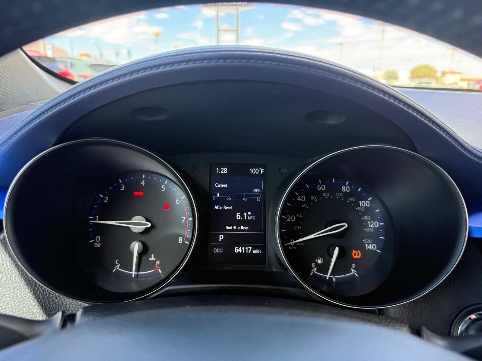 2022 Toyota C-HR XLE - Photo 14