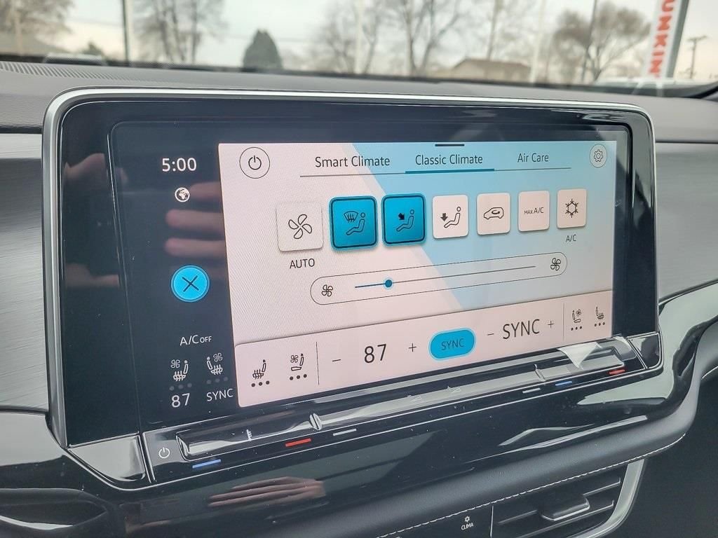 2026 Volkswagen Atlas Cross Sport SE w/Tech - Photo 16