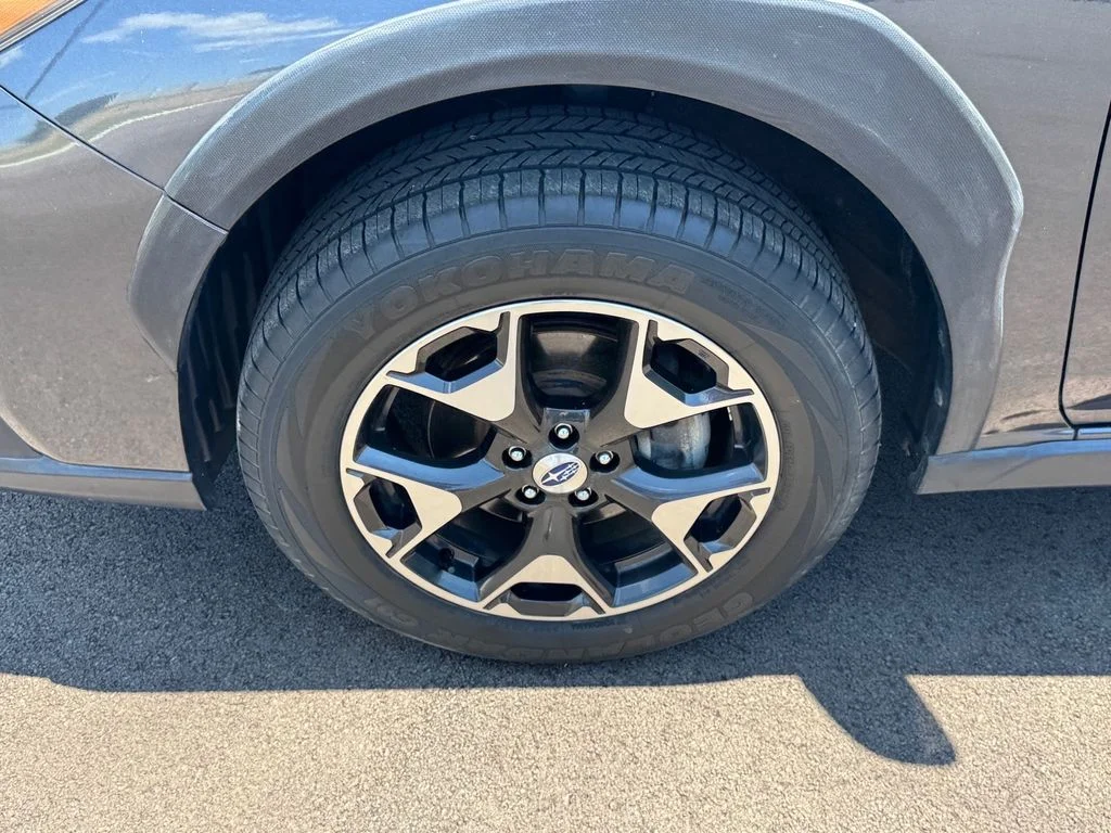 Used 2018 Gray Subaru 2.0i Premium image 15