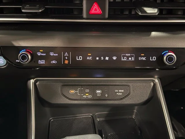 Used 2025  Kia SX image 27